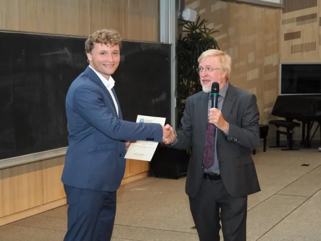 Bild: Mikhail Lemeshko of IST Austria wins Ludwig Boltzmann Prize