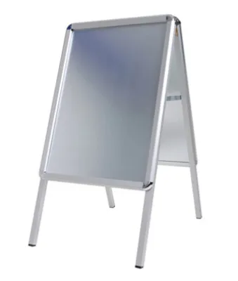 Bild: dispi: Frühjahrsaktion bei der Außenwerbung