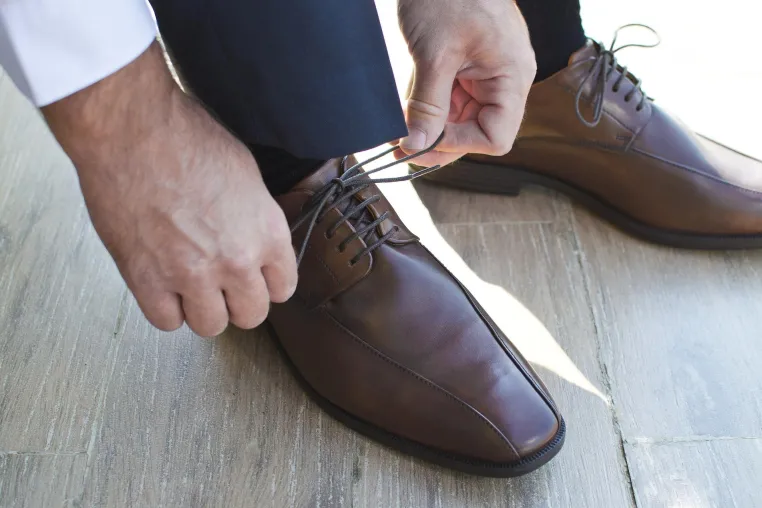 Bild: Hochwertige und modische grosse Schuhe für Herren bei schuhplus