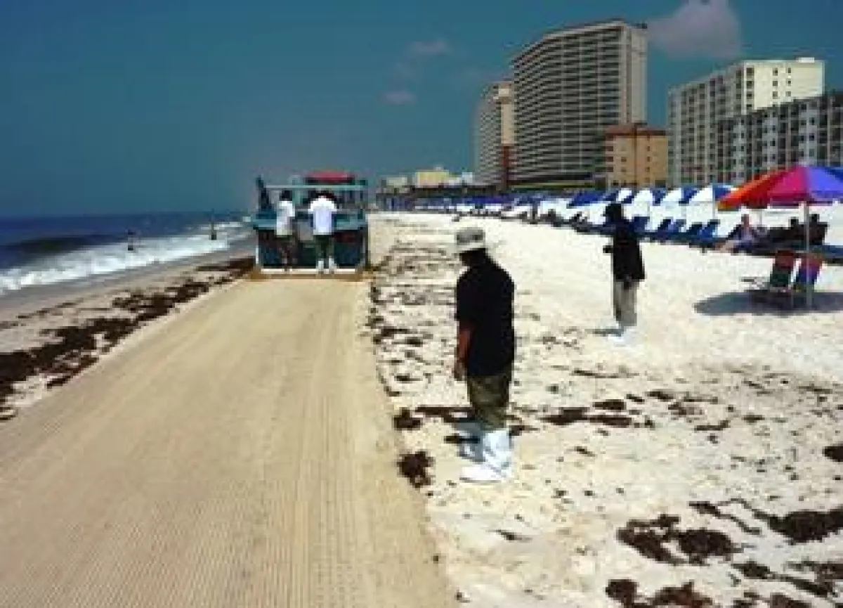 BeachTech© 2800 im Öleinsatz in Gulf Shores, Alabama