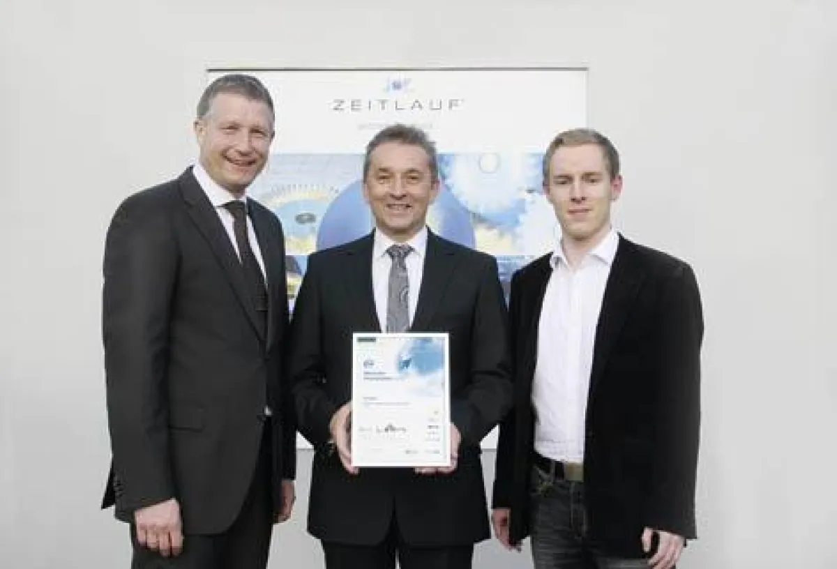 Ein starkes Team in Sachen innovative IT-Entwicklung und Anwendung: Geschäftsführer Thomas Kohl von der Werbeagentur da kapo, ZEITLAUF®-Geschäftsführer Thomas Horz und Clemens Kalb, Leiter der TYPO3-A