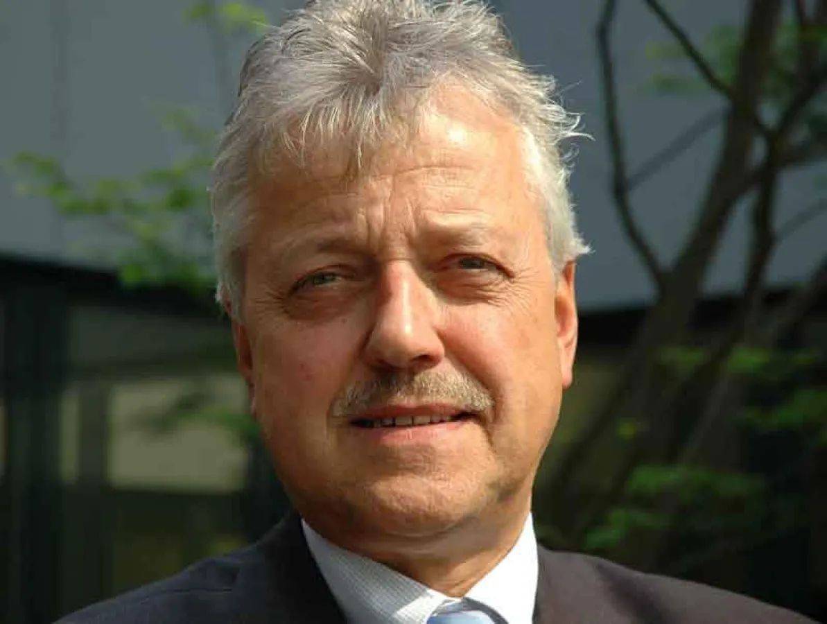 „Wir unterstützen Kunden dabei, ihren Informationsfluss zu verbessern. Dafür verarbeiten wir täglich mehr als 1 Mio. Belege an unseren deutschlandweiten Standorten“, sagt Jörg Bothmann, GF der ALPHA C