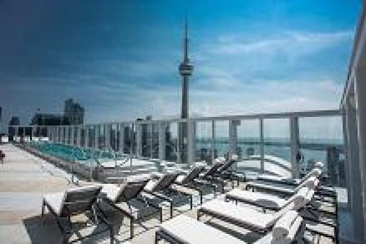 BishaToronto Rooftop Pool (c) Brian Hamilton