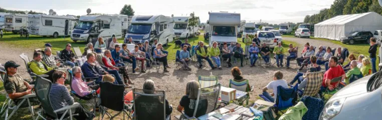 Bild: 5. PaulCamper Vermietertreffen bei strahlendem Sonnenschein