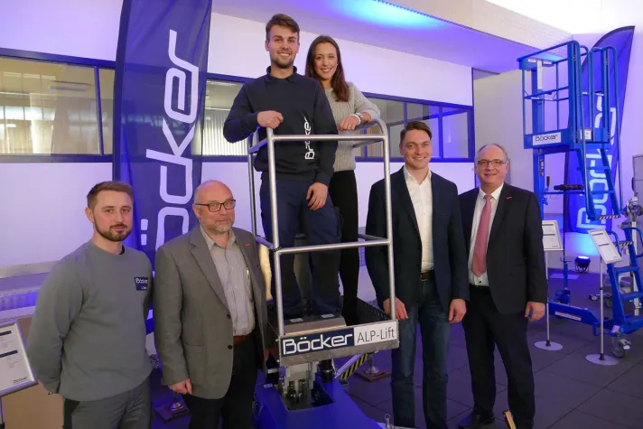 Bild: “An Ausbildungsstellen mangelt es nicht!”