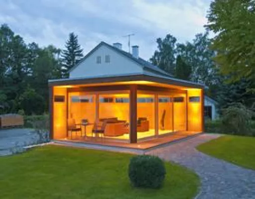 Bild: Moderne Gartenhäuser von Blockhausbau Hummel revolutionieren jeden Garten