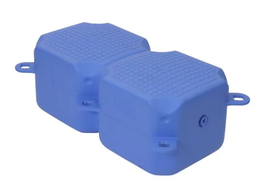 Badeinsel - sichere Pontons von rentafloat.eu Bild: Badeinsel - sichere Pontons von rentafloat.eu