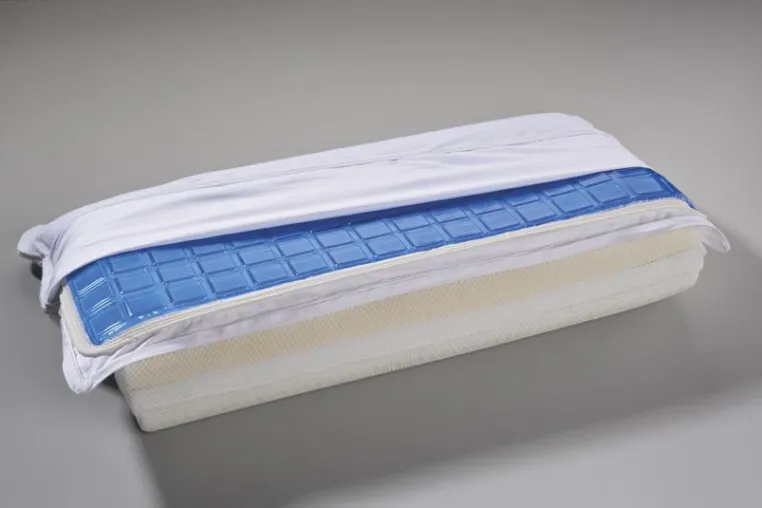 Bild: WELLNECK: Das Nackenstützkissen mit Gel-Inlay verbindet gesundheitsfördernde Technologie mit Komfort