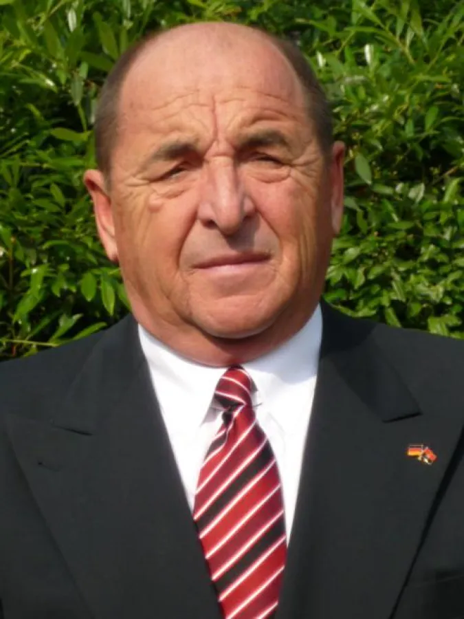 Konsul (Hon.) Prof. Klaus D. Nielen