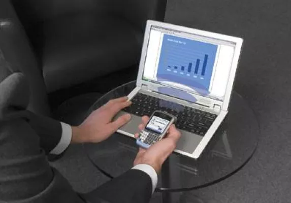 Bild: ThinPrint stellt mit dem Content Beamer for BlackBerry 2.5 die neue Version seines Mobile Document Output Systems (MDOS) für BlackBerry vor