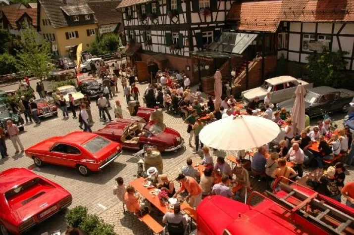 Bild: Großer Jazz Oldtimer-Event an der badischen Weinstrasse in Durbach