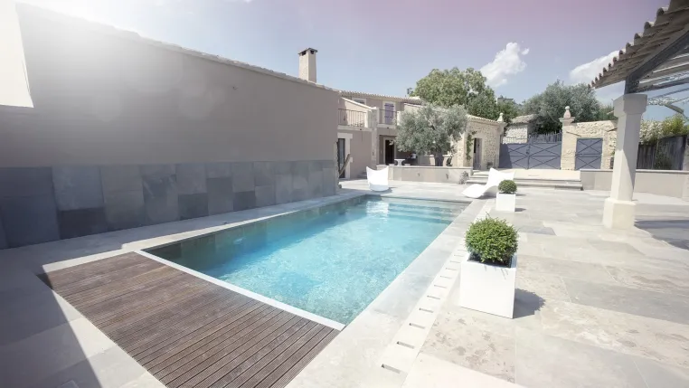 Bild: Apoolco GmbH: Was beim Styroporpool im Selbstbau zu beachten ist