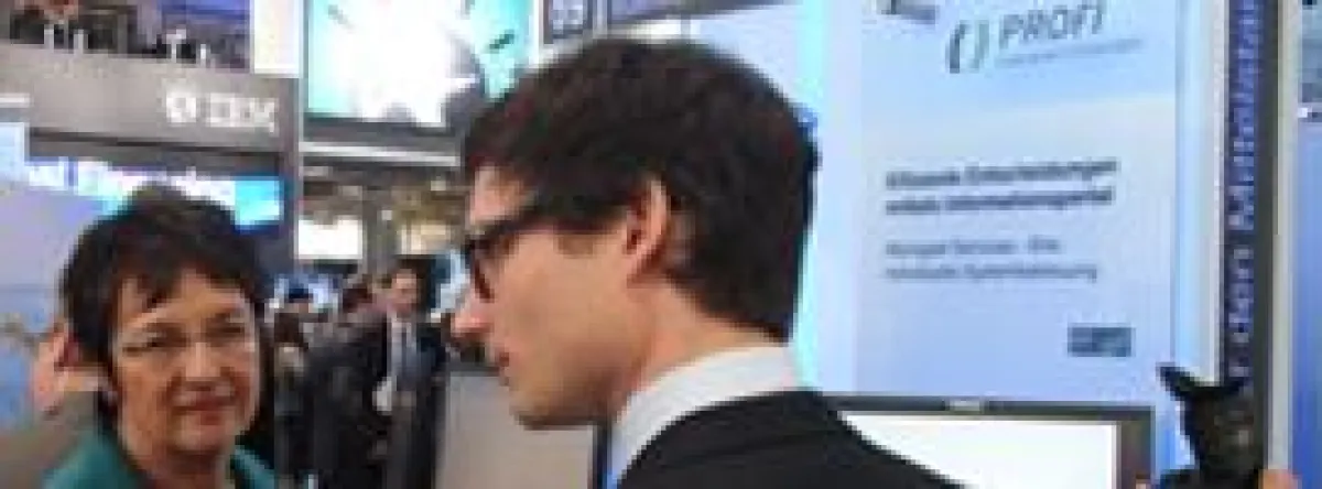 Brigitte Zypries zu Gast am Stand der PROFI AG auf der CeBIT 2011