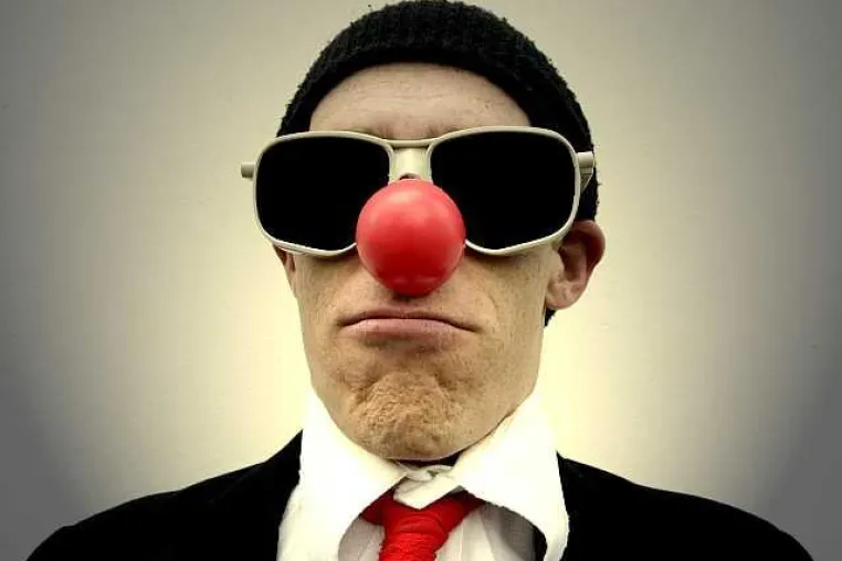 Bild: Gregor Wollnys Wilder WohnzimmerCircus ist Kindertheater des Monats im September 2010