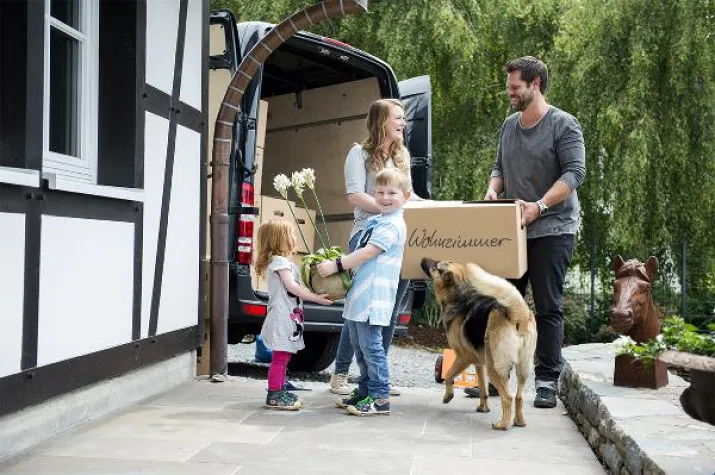 Bild: Hausrat-Versicherung mit Extras für Tierhalter