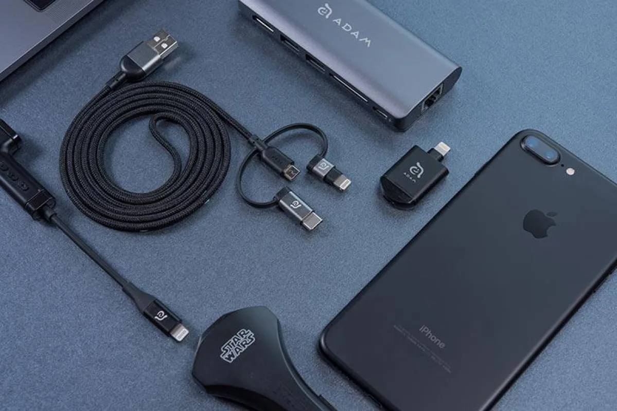 PeAk II Lightning 20B, PeAk II Trio, DARTH VADER CO3, CASA Hub A01, iKlips miReader
