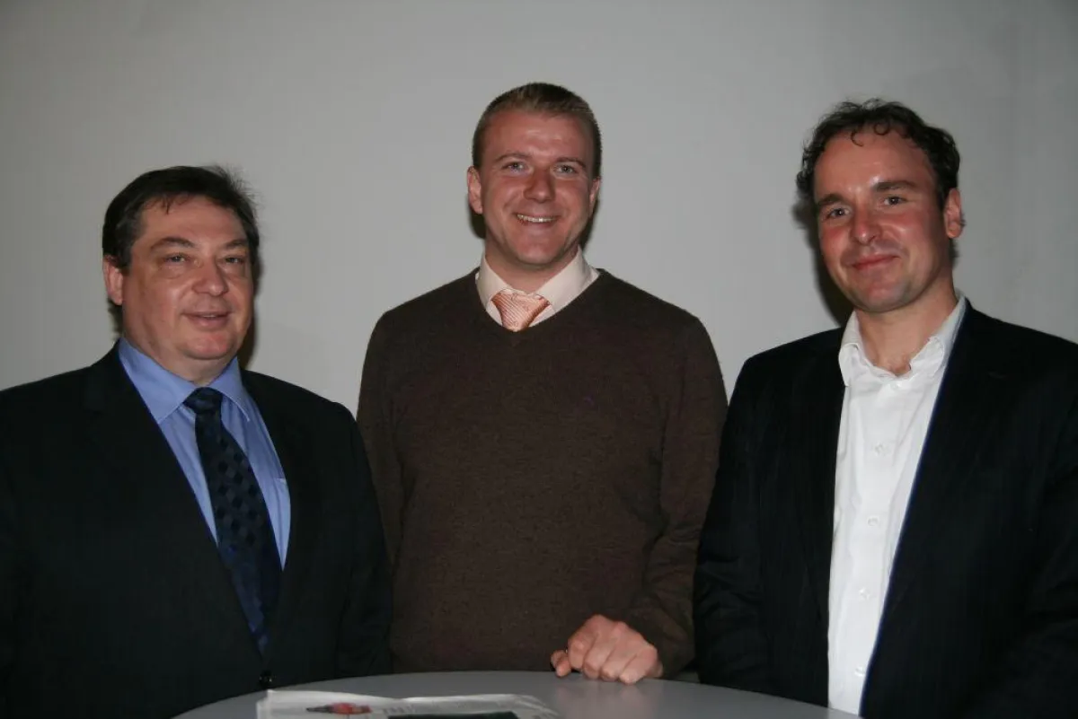 Freuen sich über die gelungene Veranstaltung zu Microsoft Produkten 2010: Gerold Hoyer, Senior System Consultant bei der Private ptm-akademie, Christoph Kunz, Geschäftsführer Private ptm-akademie und 