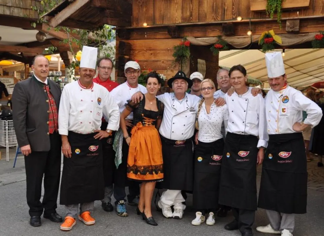 Das Glocknerlamm-Fest-Team in Heiligenblut freut sich auf zahlreiche Besucher . (Quelle: TauernAlpin