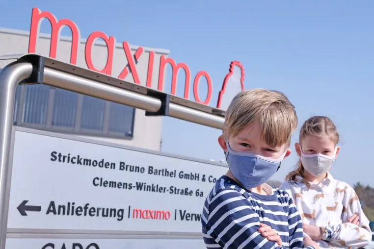 Bild: Mützenhersteller maximo launcht Webshop und setzt auf Mund und-Nasen- Masken für Kinder und Erwachsene