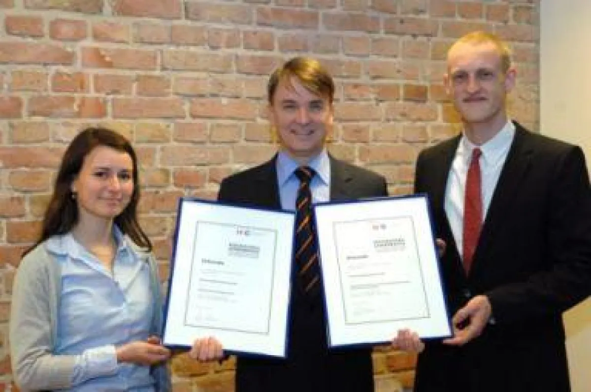 Maria Lempp (li), Dr. med. Volker Leonhardt (mi), Andreas Mues (re).
