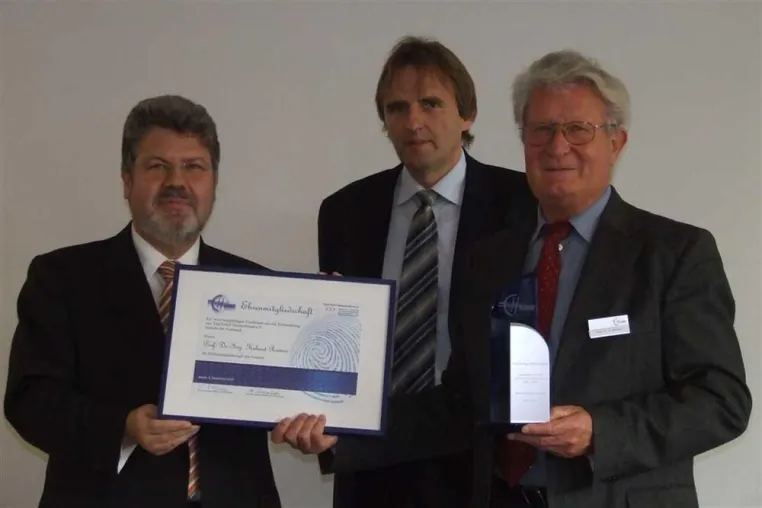 Professor Reimer ist Ehrenmitglied von TeleTrusT Bild: Professor Reimer ist Ehrenmitglied von TeleTrusT