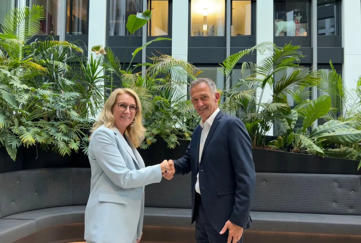 Tatjana Wiebusch (Deloitte) und Thomas Rösch (Cofinity-X) (© Cofinity-X GmbH)