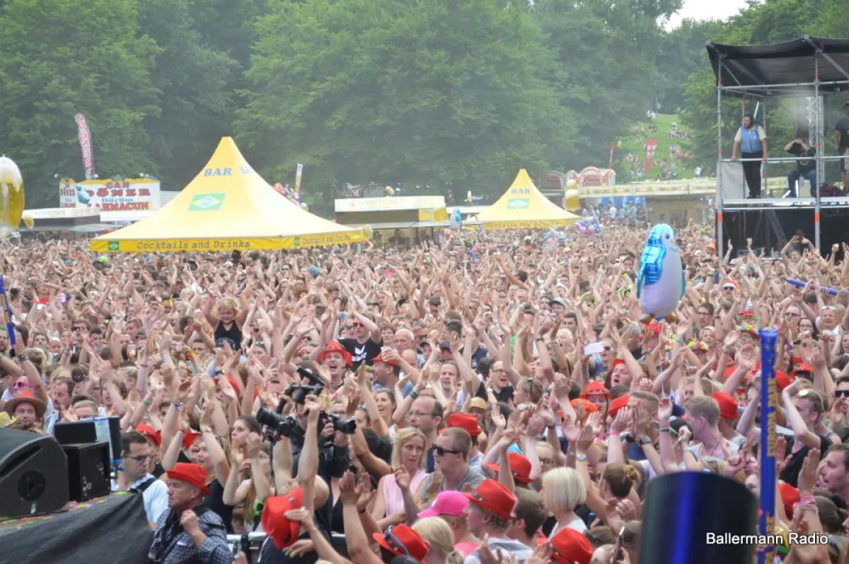 Auch dieses Jahr werden wieder Tausende von Gästen bei der Olé-Party in Dortmund erwartet.