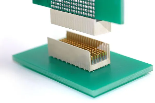 Bild: Robuste CompactPCI von Smiths Connectors
