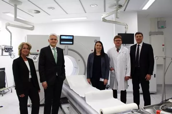 Bild: Klinikum Lüdenscheid arbeitet mit dem High-End-Computertomographen "GE Revolution CT ES"