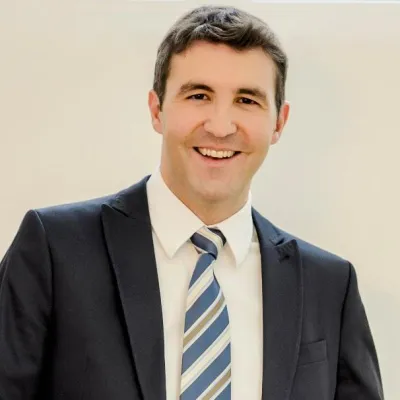 Bild: Doppelte Haushaltsführung: Häusliches Arbeitszimmer in steuerlicher Zweitwohnung ist gesondert abziehbar