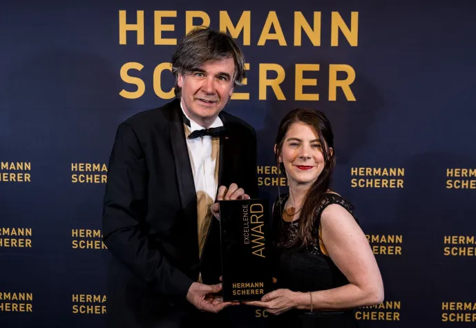 Neue Speakerinnen braucht das Land: Wiesbadener Gründerin Jennifer Tomandl erhielt Award beim Speaker Slam Bild: Neue Speakerinnen braucht das Land: Wiesbadener Gründerin Jennifer Tomandl erhielt Award beim Speaker Slam