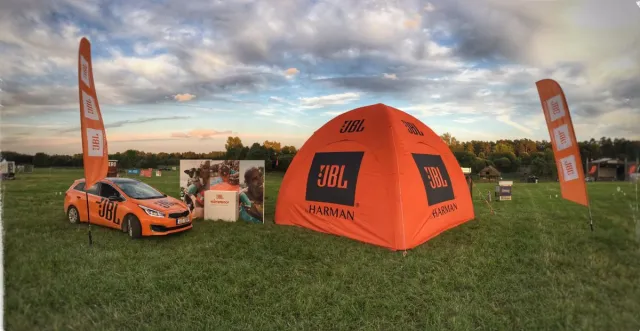 Bild: Expo Display Service erweitert Sortiment für professionelle Außenwerbung