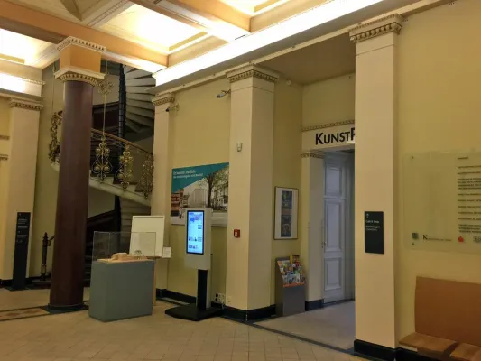 Bild: Ministerium für Bildung Wissenschaft Kultur, Mecklenburg-Vorpommern präsentiert Kulturportal mit Infoterminals