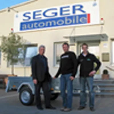 Bild: Glücklicher Gewinner beim Seger Automobile Gebrauchtwagentag