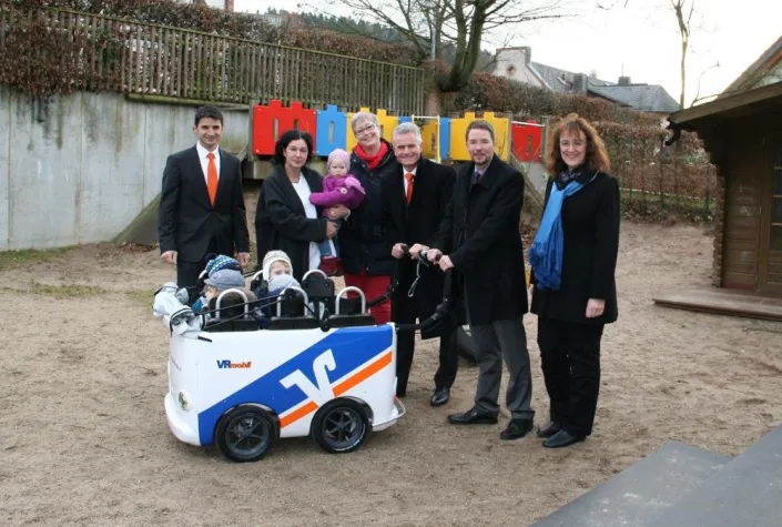 Bild: Kinderbus für Kindertagesstätte Höchst