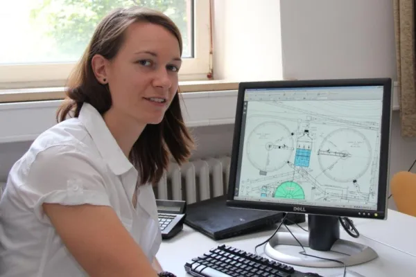 Bild: Nicht nur Straßenbau: Bauingenieurwesen-Studierende der FH FFM entwerfen Klärwerk