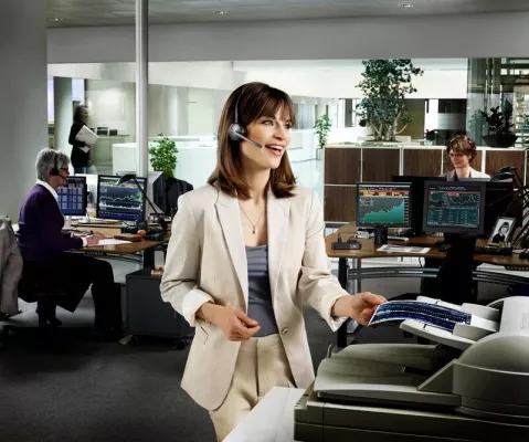 Bild: Neues UC-Headset Jabra PRO 9450: Flexibler Tastenspieler fürs Büro