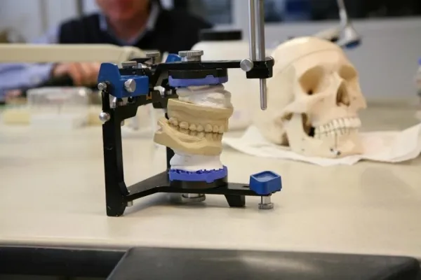 Bild: In Zukunft Funktions-Implantologe - Informationsabend von Nobel Biocare Deutschland und GZFA