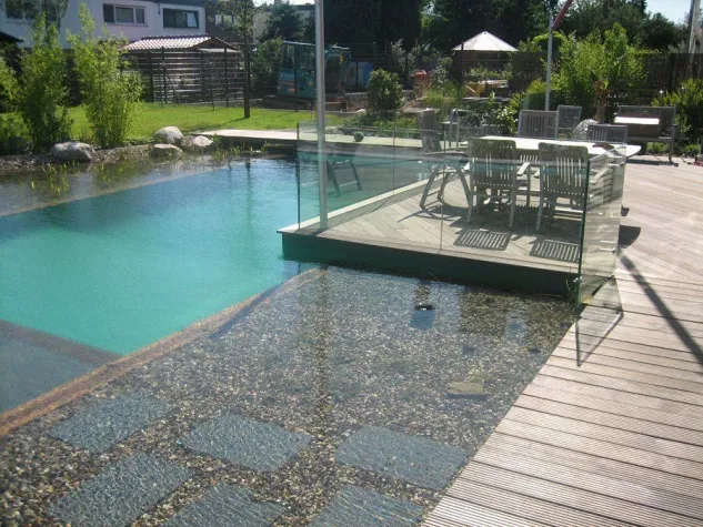 Ökologisch naturnahe Schwimmteichanlage Bild: Ökologisch naturnahe Schwimmteichanlage