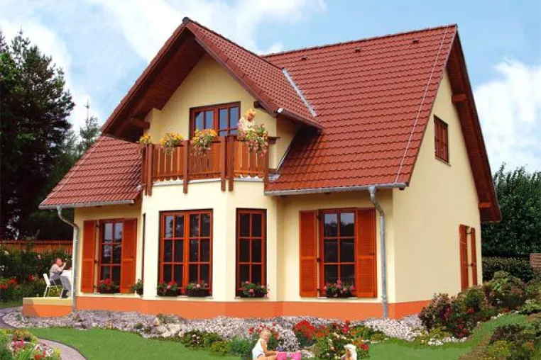 Bild: JK TRAUMHAUS bietet Hausbau zum Anfassen - Hausmontage und Rohbaubesichtigung in Poppenhausen/Rhön