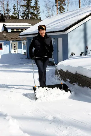 Bild: Streuen - Mit Salz, Sand oder Splitt?