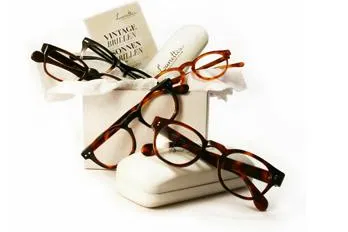 Bild: Lunettes präsentiert den ersten Hornbrillen-Lieferdienst