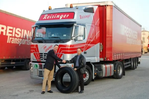 Bild: Die neuen Goodyear Lkw-Reifen LHS II und LHD II mit FuelMax-Technologie im Praxistest