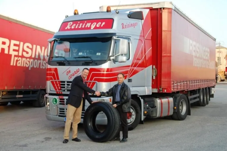 Bild: Die neuen Goodyear Lkw-Reifen LHS II und LHD II mit FuelMax-Technologie im Praxistest