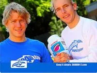 Bild: Steffen Justus und Nils Frommhold mit Carboo4U-Energie beim ITU World Championship Series auf Punktejagd