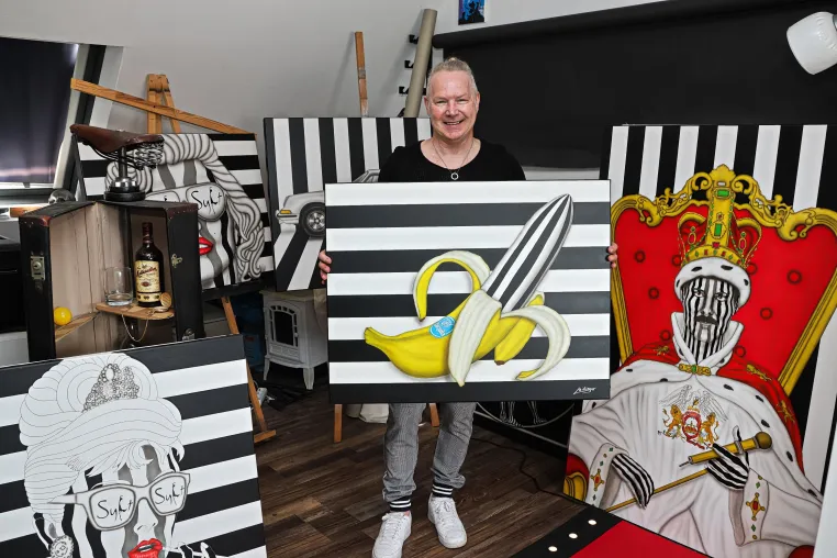 Ralf Leidinger setzt auf Stars in Stripes in schwarz und weiß Bild: Ralf Leidinger setzt auf Stars in Stripes in schwarz und weiß