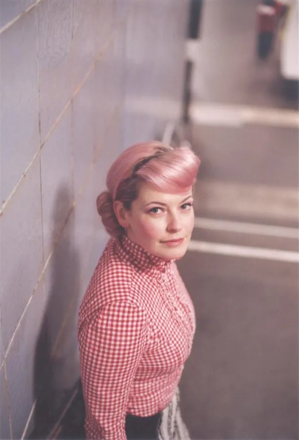 Enie van de Meiklokjes verlost ihre handsignierte Lampe auf www.vi-tu.de