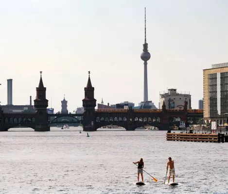 Bild: Trendsport Stand Up Paddling - Erlebe Berlin von seiner schönsten Seite