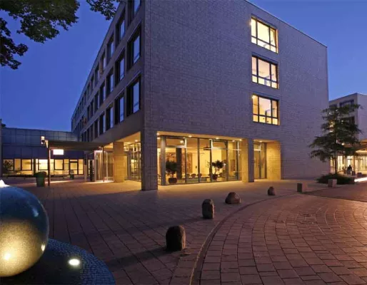 Bild: Aus dem "Klinikum Eilbek" wird die "Schön Klinik Hamburg-Eilbek"