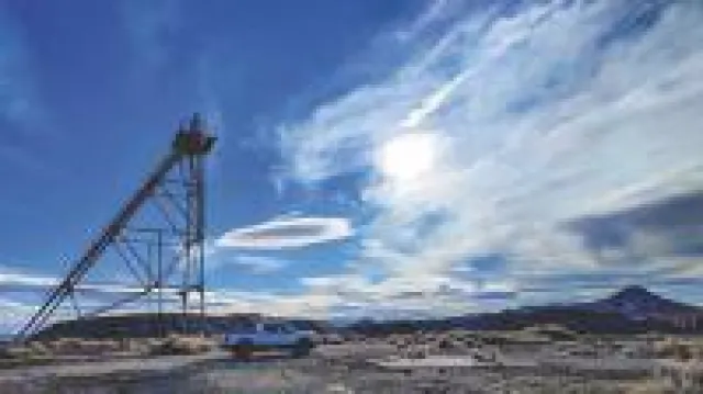 Bild: Gold- und Silbermünzen teuer - besser Gold- und Silberaktien